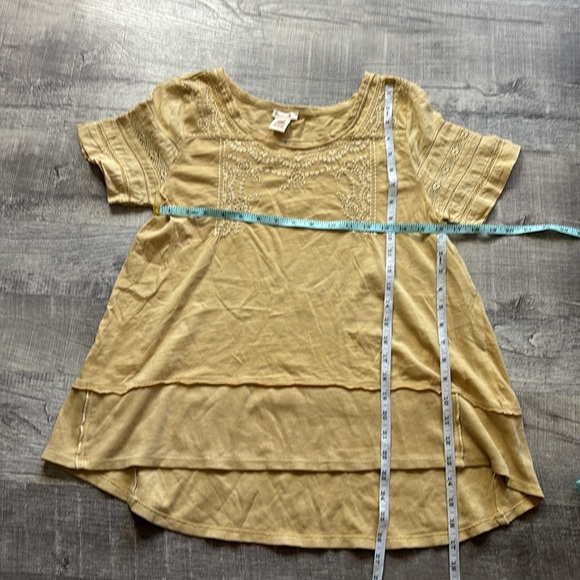 Sundance Embroidered Short Sleeve Blouse - Picture 3 of 5